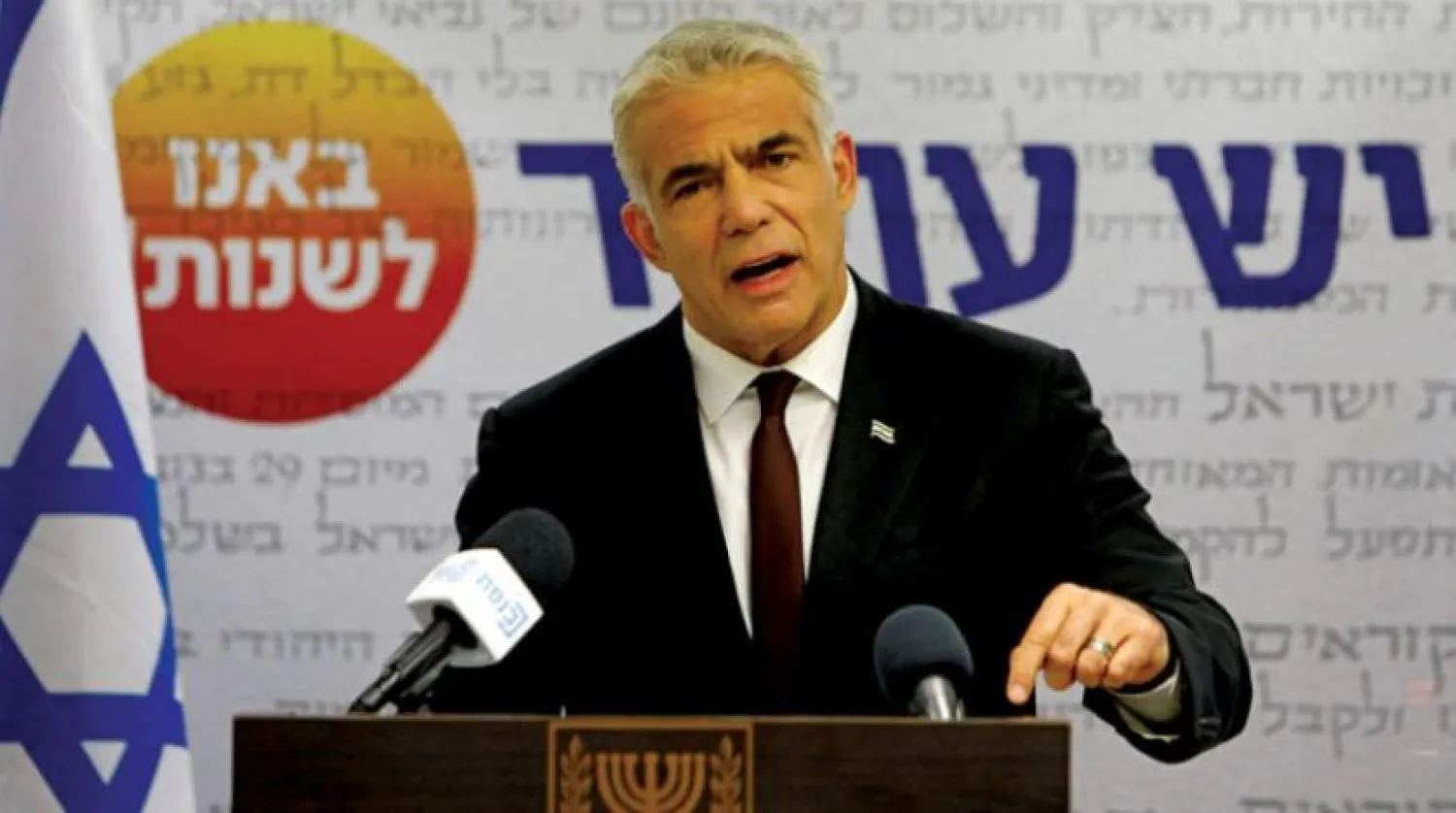 Yair Lapid dün Knesset’te partisine seslendi. (AFP)