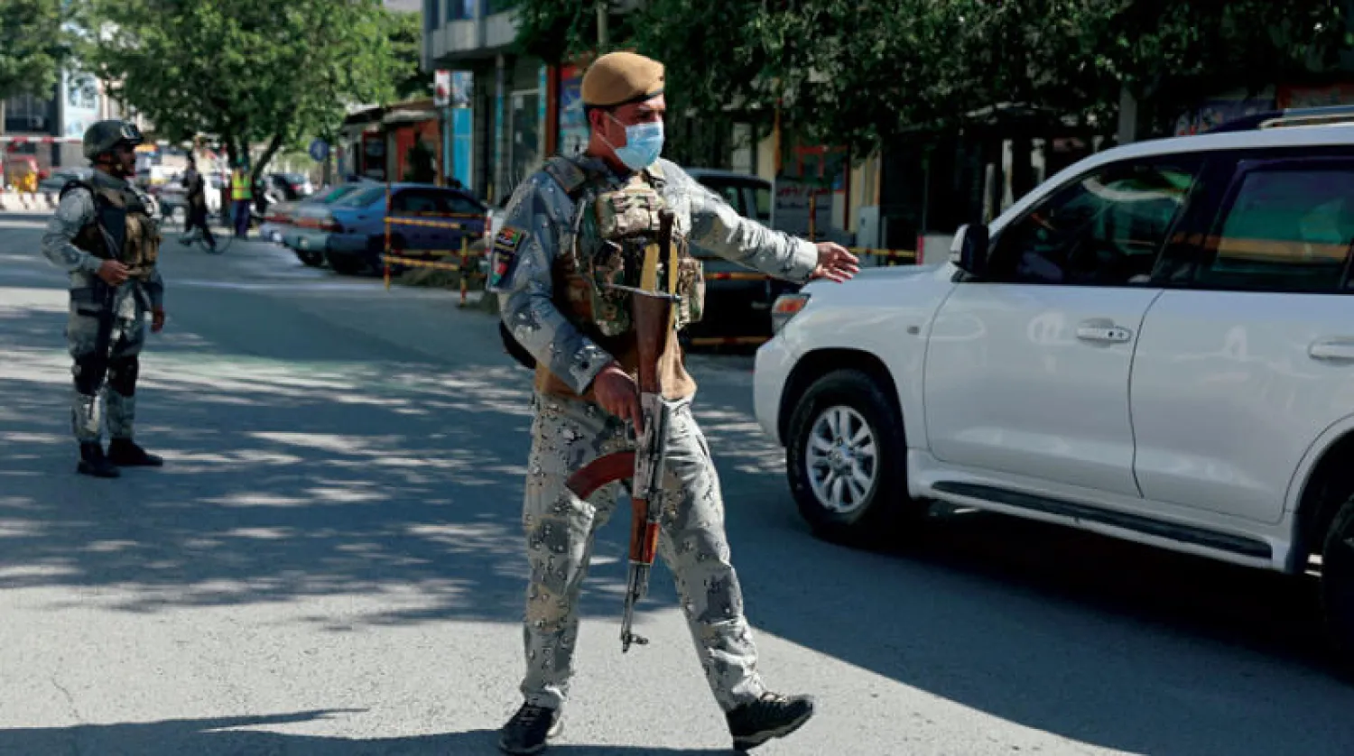 استنفار أمني في حي وزير أكبر خان بالعاصمة الأفغانية كابل بسبب مخاوف أمنية حيث توجد السفارات الغربية (أ.ب)