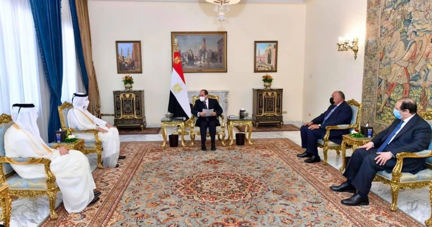 President Sisi receives the Qatari FM in Cairo. (Egyptian presidency spokesman)
