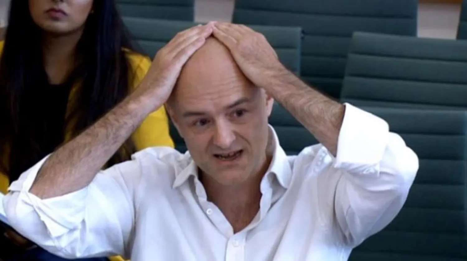 Dominic Cummings, dün Parlamento Komitesi önünde yaptığı konuşma sırasında (EPA)