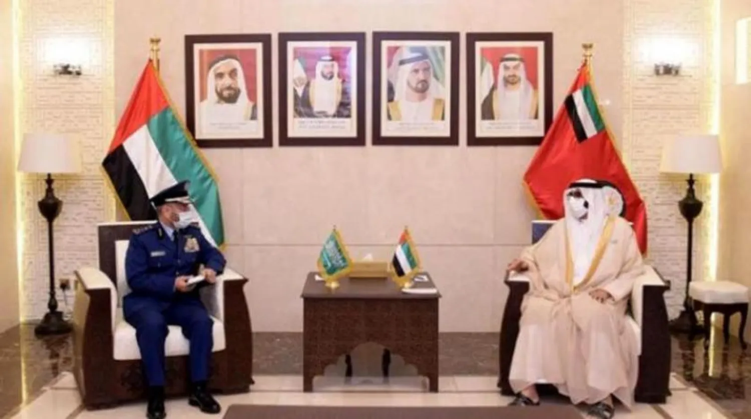 Suudi Arabistan Genelkurmay Başkanı Korgeneral Fayyad bin Hamid Al-Ruwaili ve BAE Savunma İşleri Bakanı Muhammed bin Ahmed Al Bowardi ile bir araya geldi.