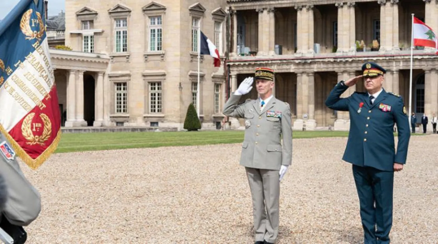 Fransa Genelkurmay Başkanı General François Lecointre (sol) ve Lübnan Ordu Komutanı General Joseph Aoun (Ulusal Haber Ajansı)
