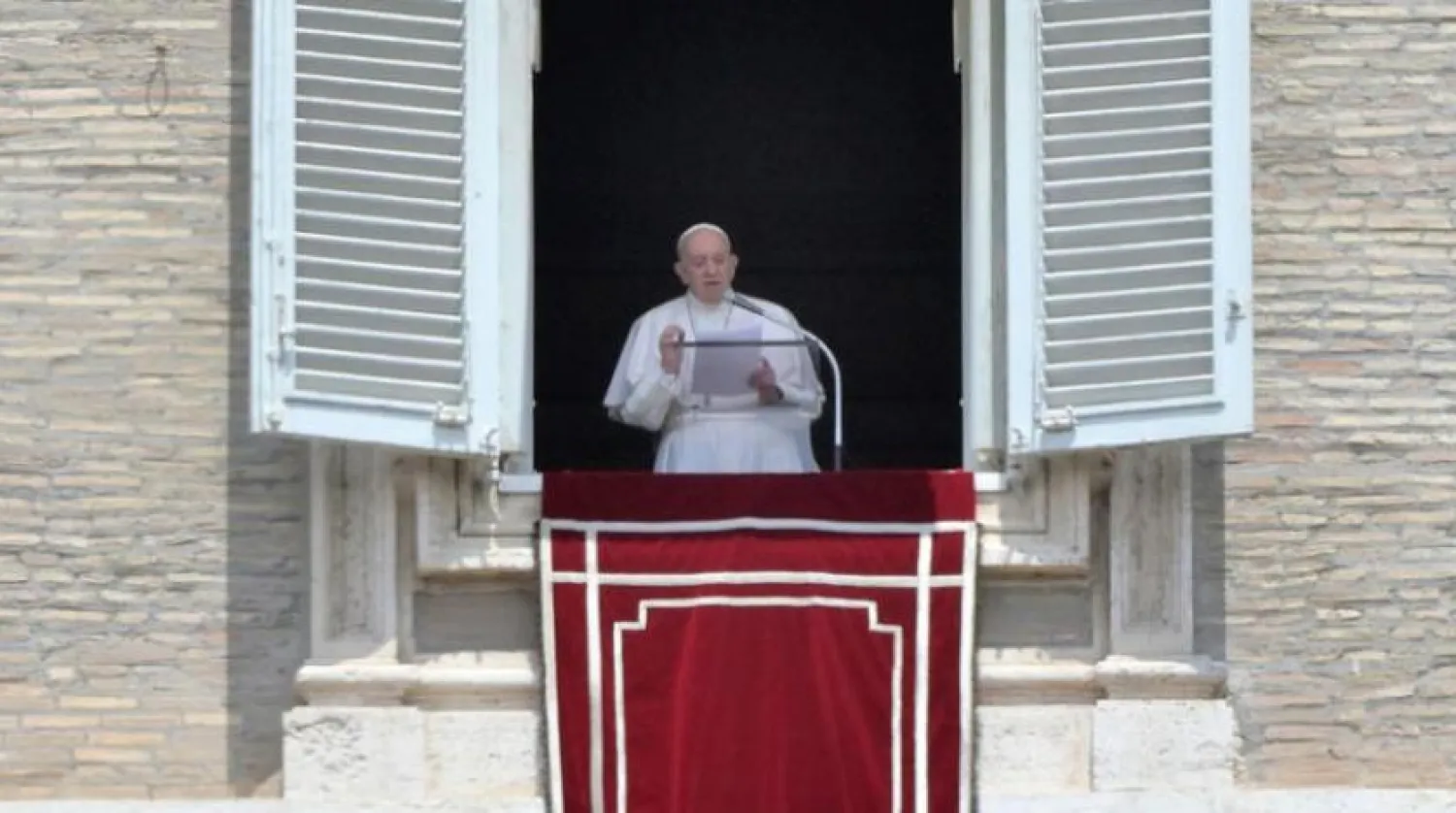 Papa Francis, Vatikan’da Lübnan konulu bir toplantı düzenleme çağrısı yaptı (EPA)