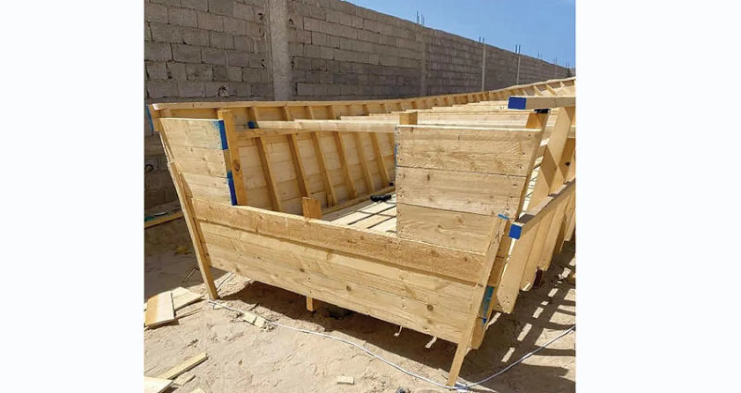 تصنيع قوارب مخصوصة للهجرة السرية في ليبيا