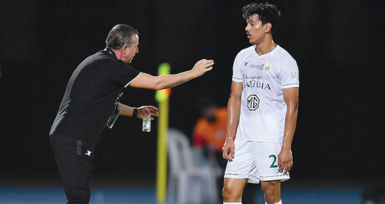 إدارة الأهلي تبحث عن بديل لريجيكامب (الشرق الأوسط)