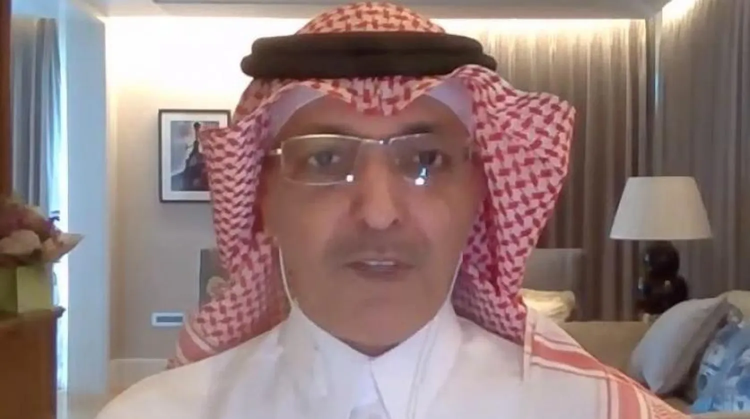 Suudi Arabistan Maliye Bakanı Muhammed Cedan konferansın açılış konuşması sırasında (Şarku’l Avsat)