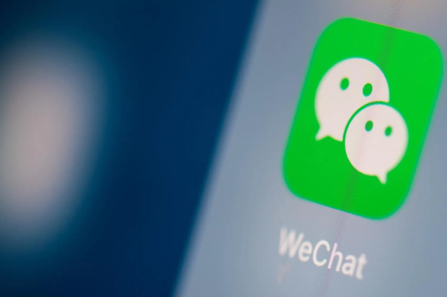 Yemek siparişinden sohbete kadar birçok amaç için kullanılabilen WeChat, hükümet tarafından yakından denetleniyor (AFP)

