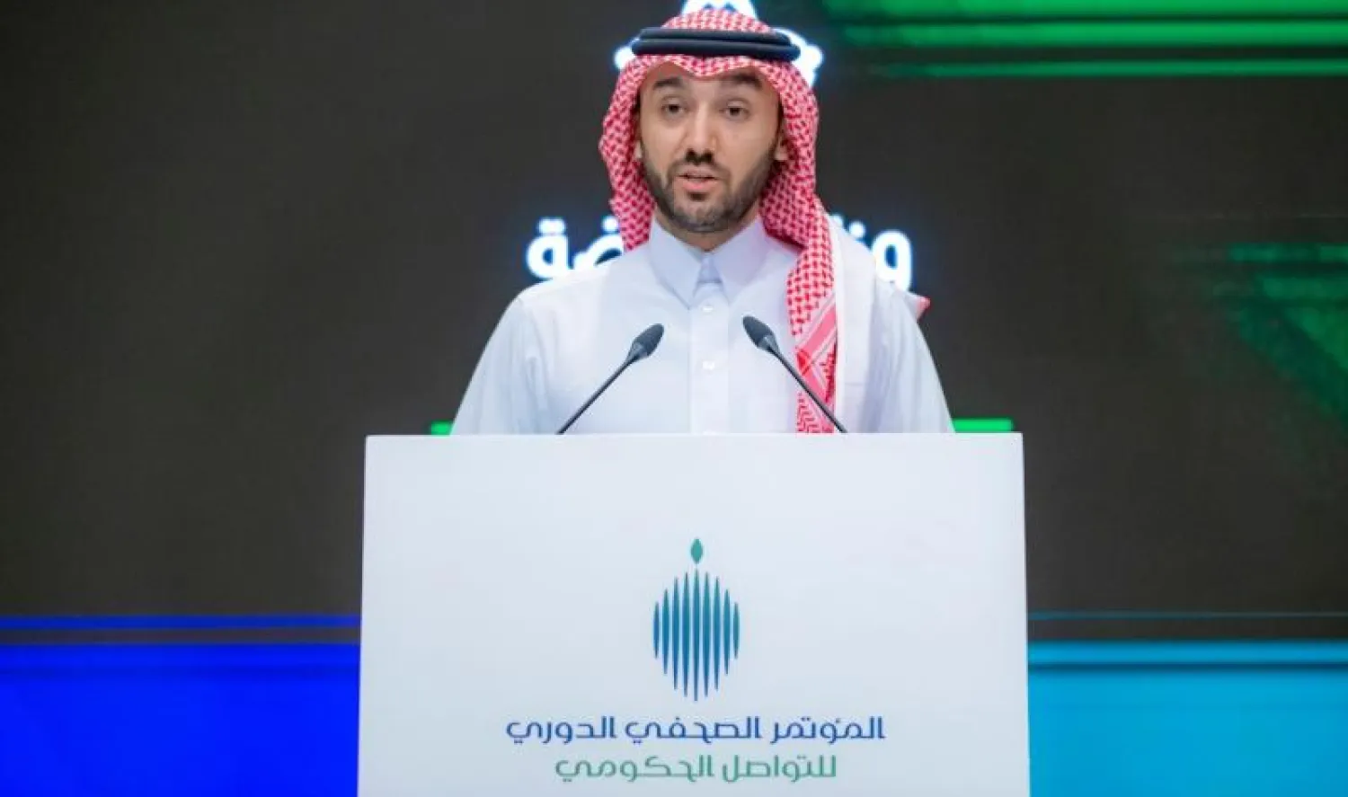 الأمير عبد العزيز بن تركي الفيصل خلال حديثه في المؤتمر الصحافي الدوري للتواصل الحكومي