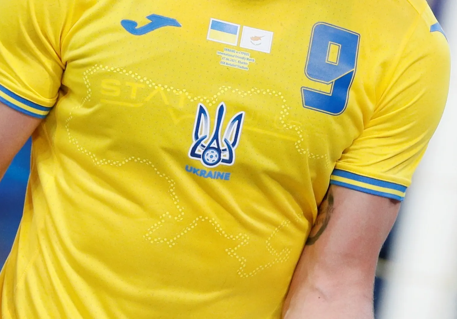 Ukraine's Roman Yaremchuk wears the newly unveiled national team jersey emblazoned with a map of Ukraine during an international friendly match against Cyprus in Kharkiv, Ukraine, June 7, 2021 (Reuters)