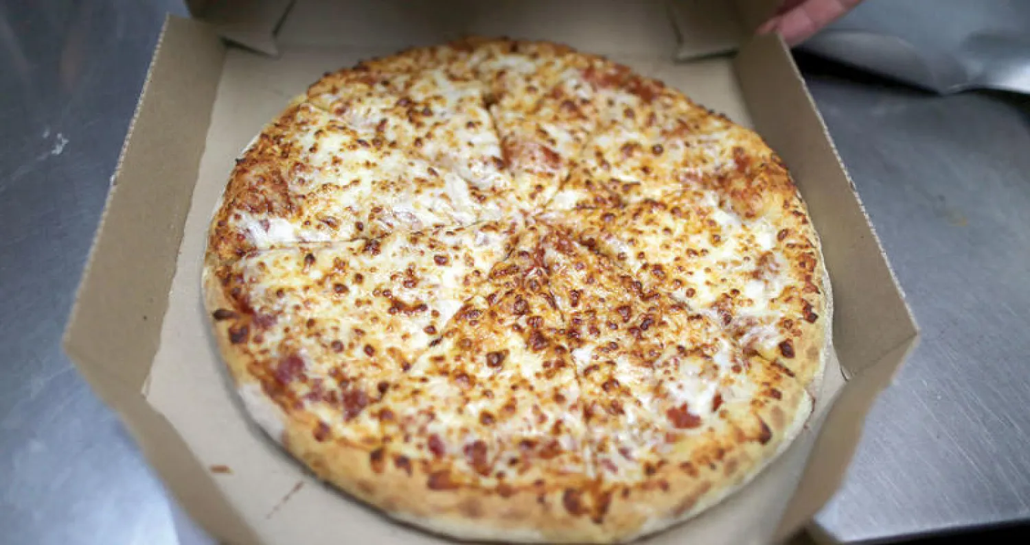 سيارة ذاتية القيادة لتوصيل البيتزا في تكساس