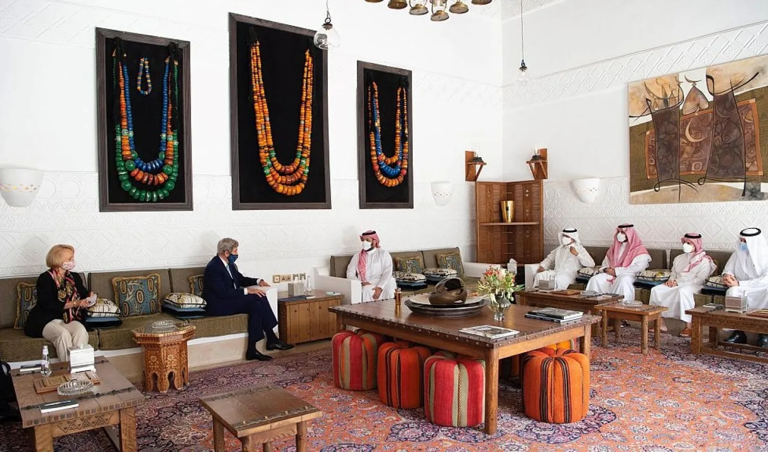 Crown Prince Mohammed bin Salman holds talks with Kerry on Wednesday. (SPA)