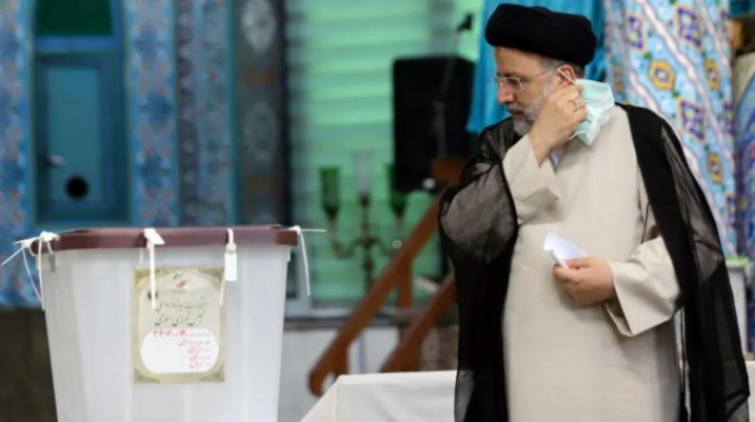 إبراهيم رئيسي (رويترز)