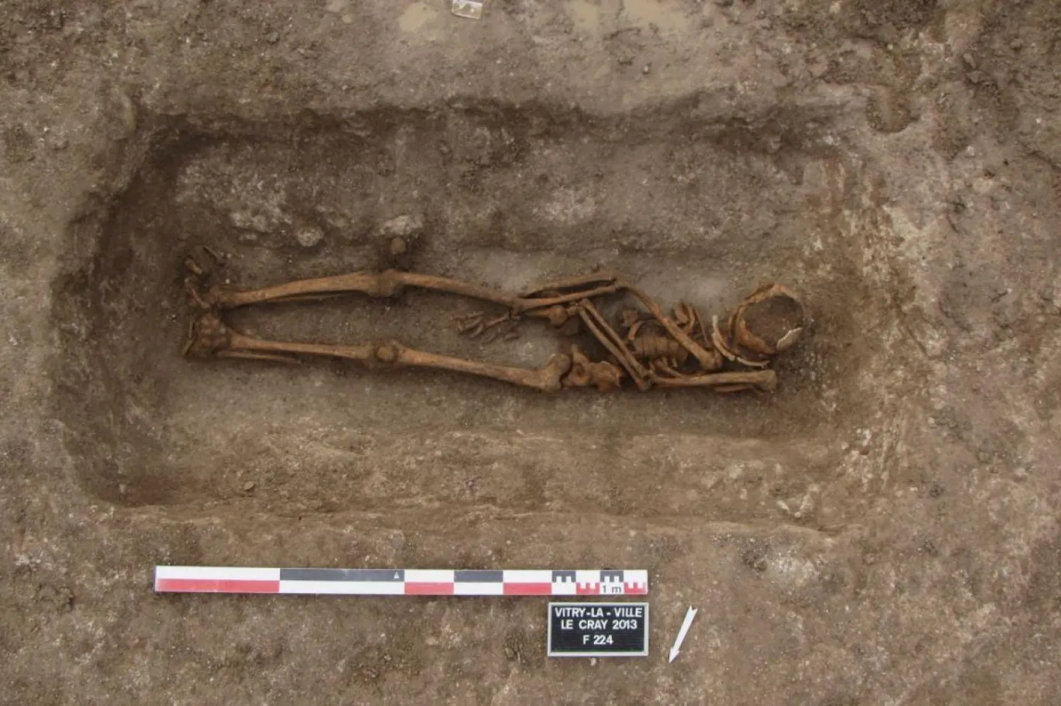 Fransa'daki bu mezar, Ortaçağ'ın başlarında yeniden açıldı (Arkeolojik Etütler ve Değerlendirmeler Enstitüsü)