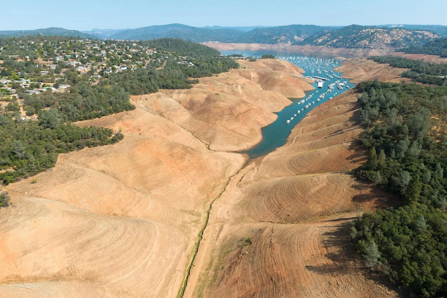 Kuraklıkla boğuşan Oroville Gölü, eyaletin ikinci en büyük su rezervini oluşturuyor (PPIC)