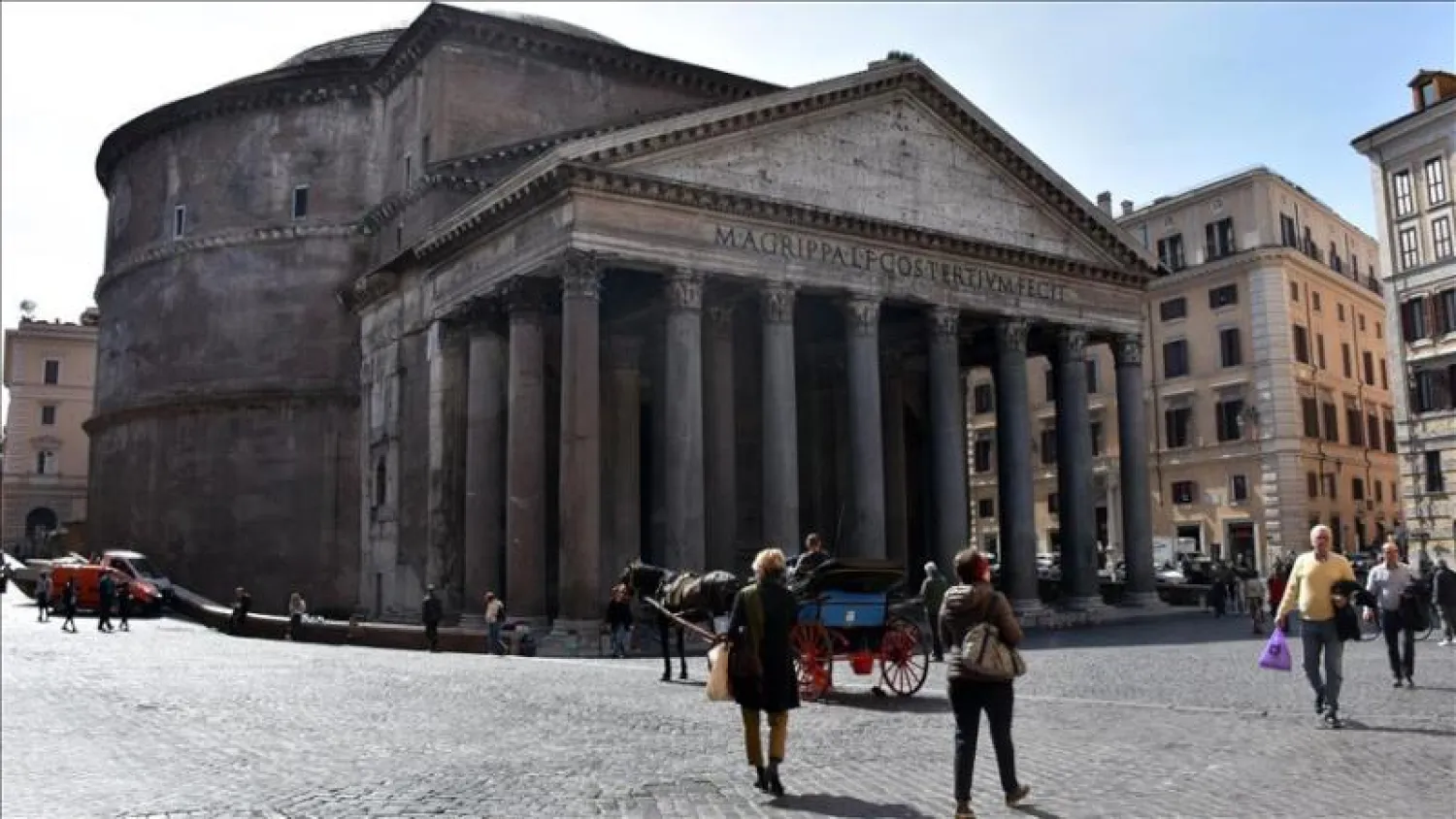 المفوض الأوروبي المالي: إيطاليا تحتاج لمزيد من الإصلاحات الاقتصادية