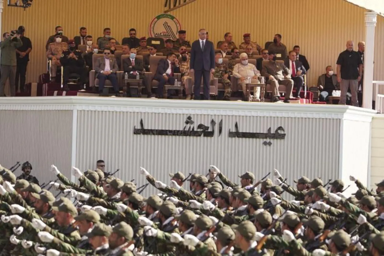 العرض العسكري الذي نظمه «الحشد الشعبي» وحضره رئيس الوزراء العراقي مصطفى الكاظمي (أ.ف.ب)