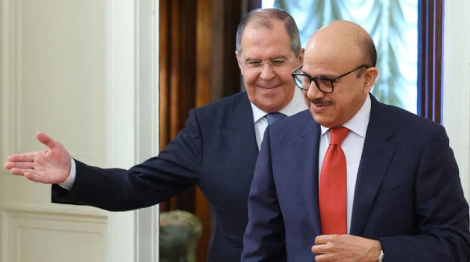 Lavrov dün Moskova'da Bahreynli mevkidaşı Bahreyn Dışişleri Bakanı Abdullatif bin Raşid ez-Zeyani ile görüştü. (AFP)