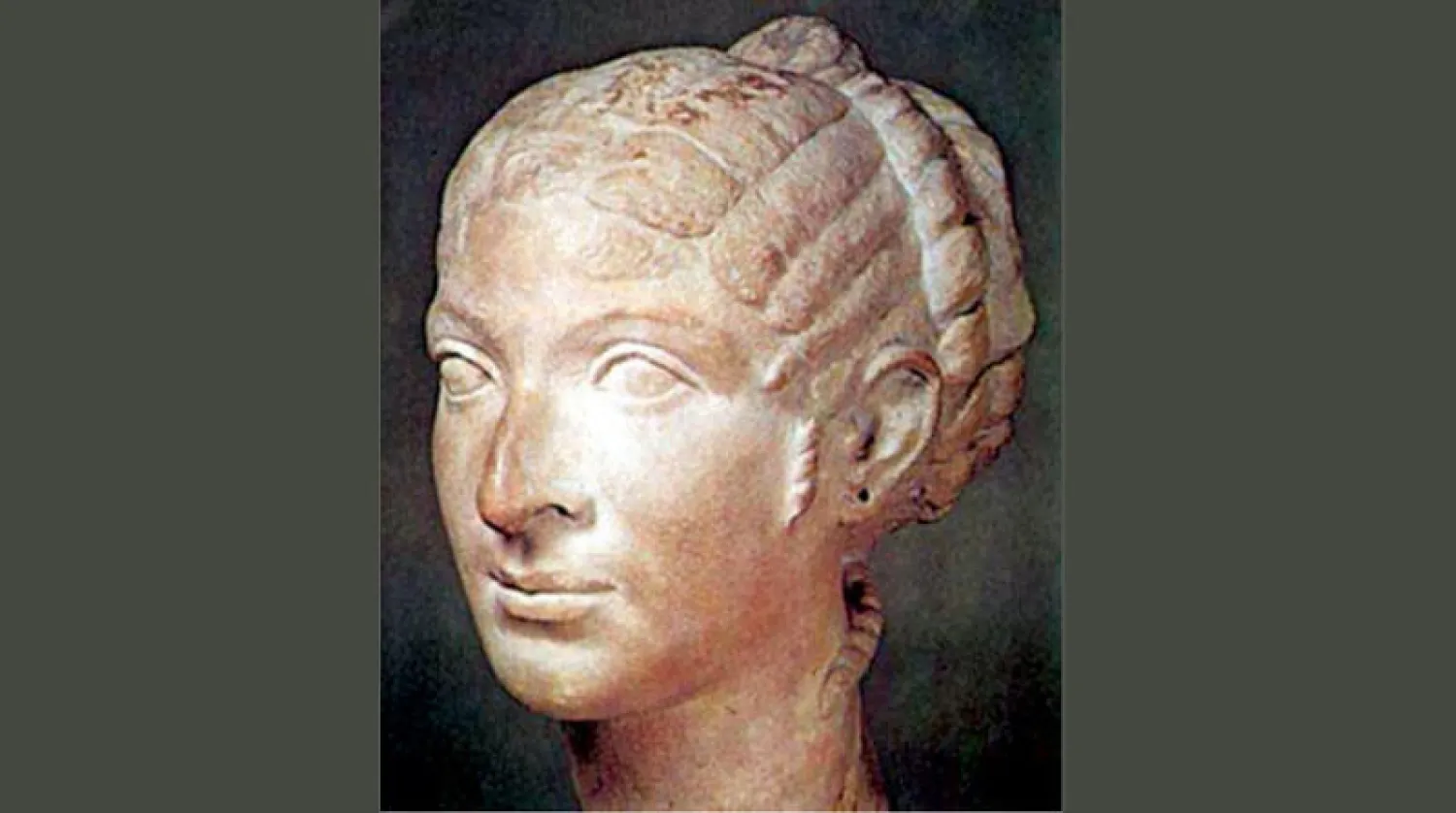 تمثال نصفي من الحجر الجيري لكليوباترا السابعة