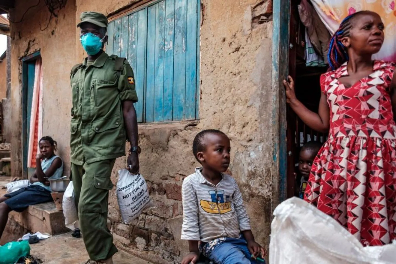 Dünya Bankası Grubu, Kovid-19 salgınının Afrika’daki sağlık, ekonomik ve sosyal alanlardaki etkileriyle mücadele için şu ana kadar 150 milyar dolardan fazla fon sağlanmasını onayladı. (AFP)