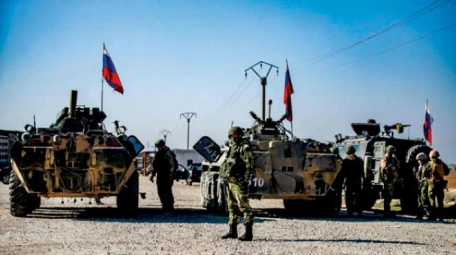 Geçen ocak ayında DEAŞ’ın saldırısına uğrayan el-Badiye bölgesindeki Rus askerler. (AFP)