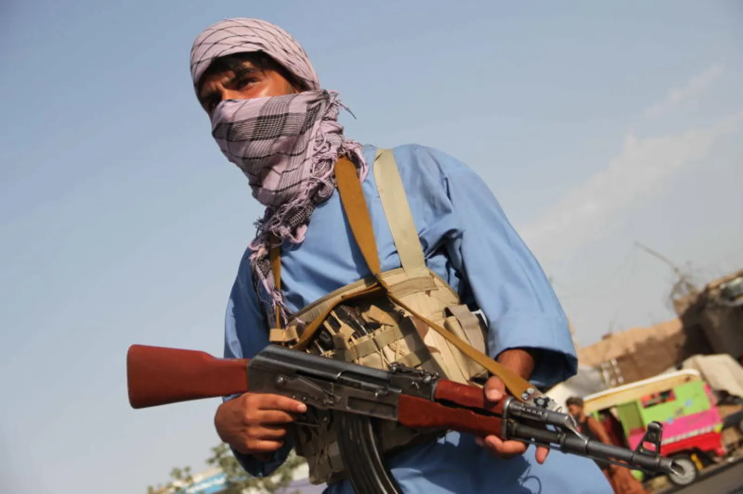 مسلح تابع لحركة «طالبان» في أفغانستان (إ.ب.أ)