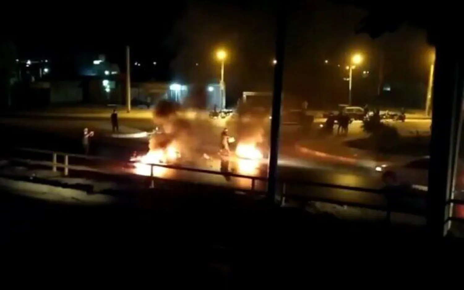 جانب من احتجاجات على شح المياه في محافظة الأحواز جنوب غربي إيران (تويتر)