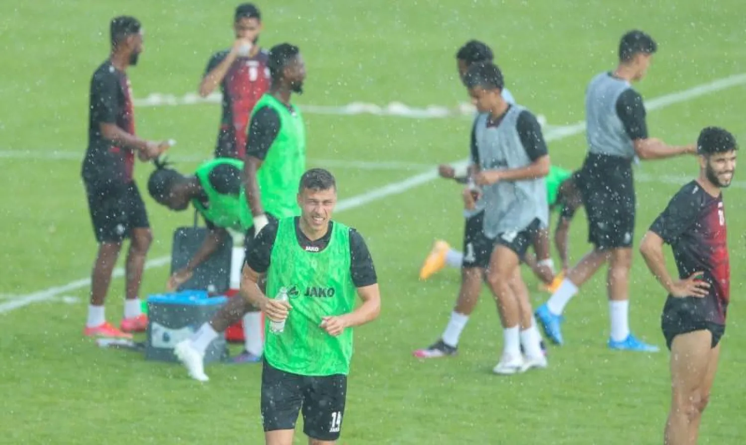 جانب من تدريبات فريق الاتفاق في النمسا (المركز الإعلامي للنادي)