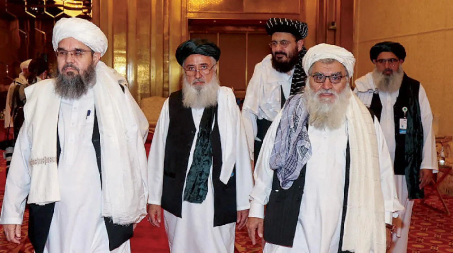 زعيم حركة «طالبان» هبة الله أخوند زاده في رسالته بمناسبة عيد الأضحى اتهم الحكومة الأفغانية بإهدار الوقت في قطر (أ.ف.ب)