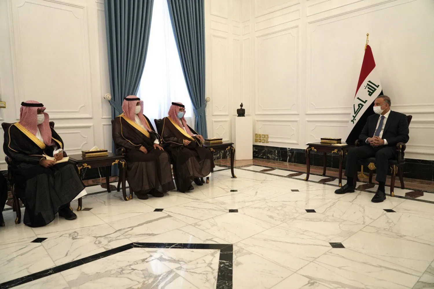 Kadhimi receives Dr. Qasabi in Baghdad. (Iraqi PM's press office)