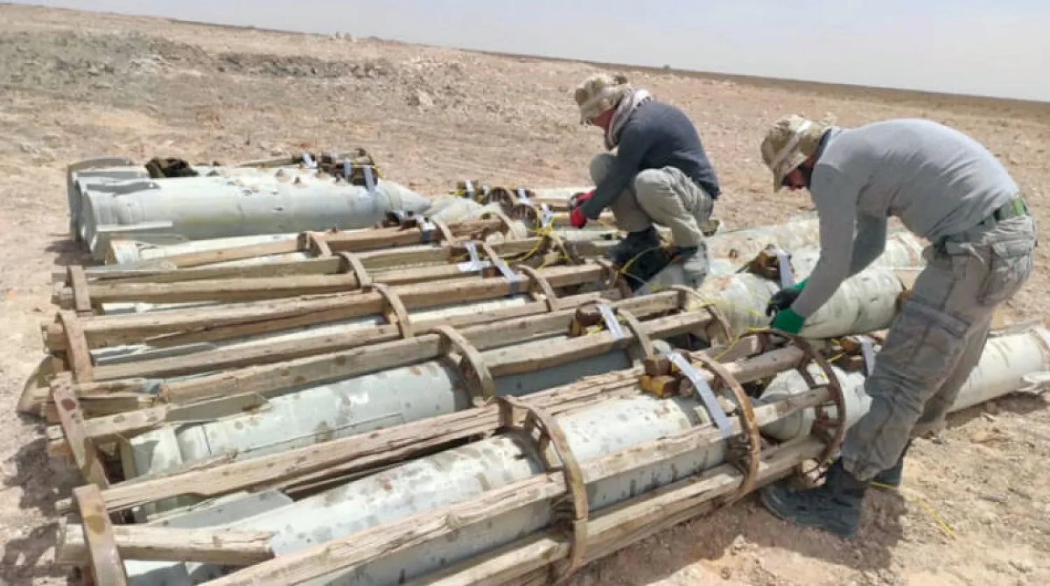 قوات تركية خلال عمليات البحث عن ألغام ومتفجرات في ضواحي العاصمة طرابلس (غيتي)