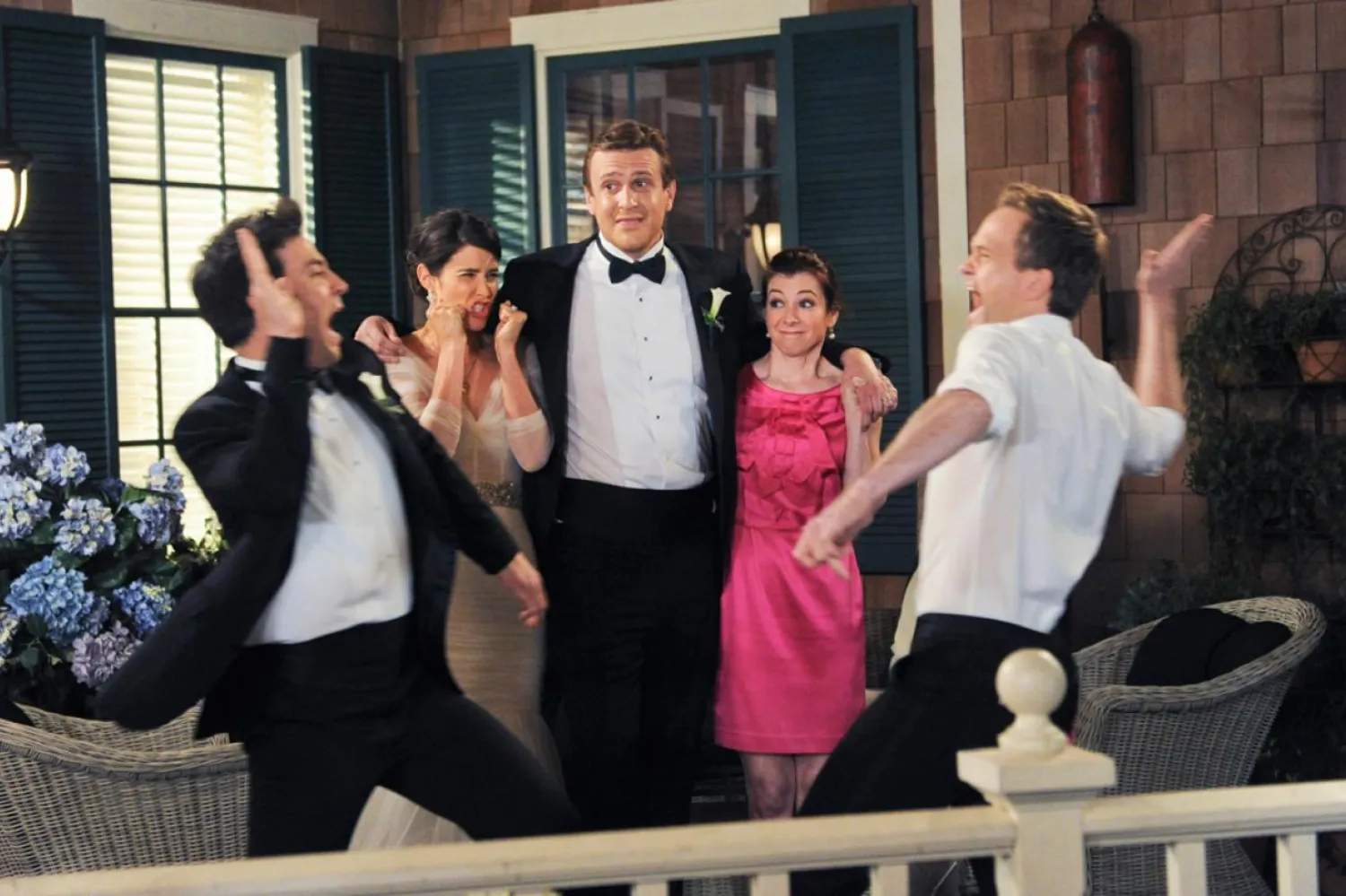 Sevilen dizide karakterlerin ilişkilerine dair sakladıkları sırlar hikayenin akışı açısından belirleyici olmuştu. (CBS/20th Century Fox Television)