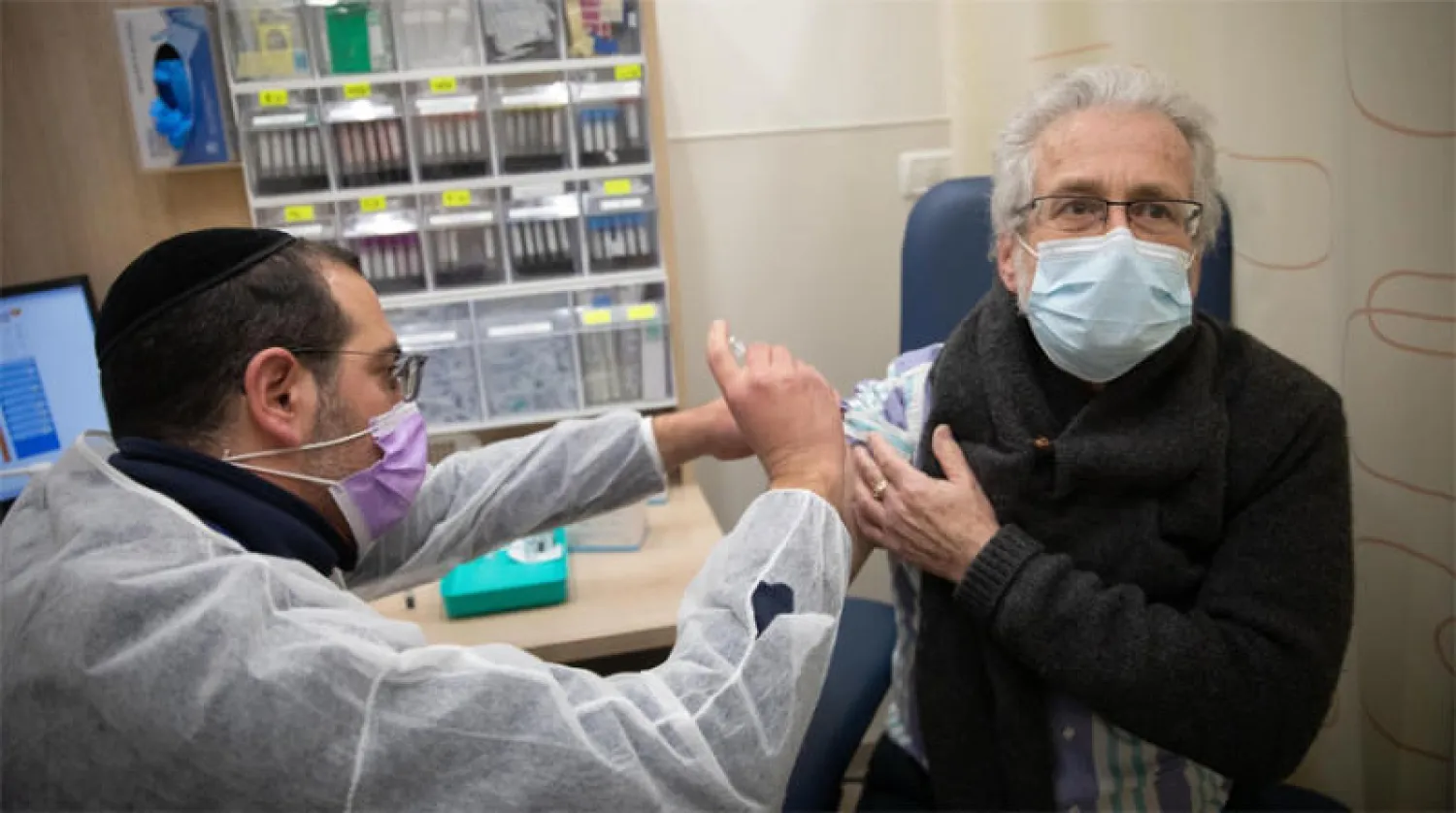 إسرائيل تعزز تحصينها بـ«جرعة ثالثة»