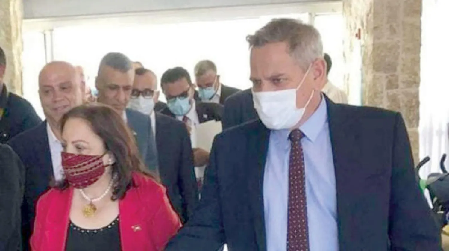 صورة نشرها حساب وزير الصحة الإسرائيلي نيتسان هوروفيتس للقائه بوزيرة الصحة الفلسطينية في فندق «يهودا» بالقدس