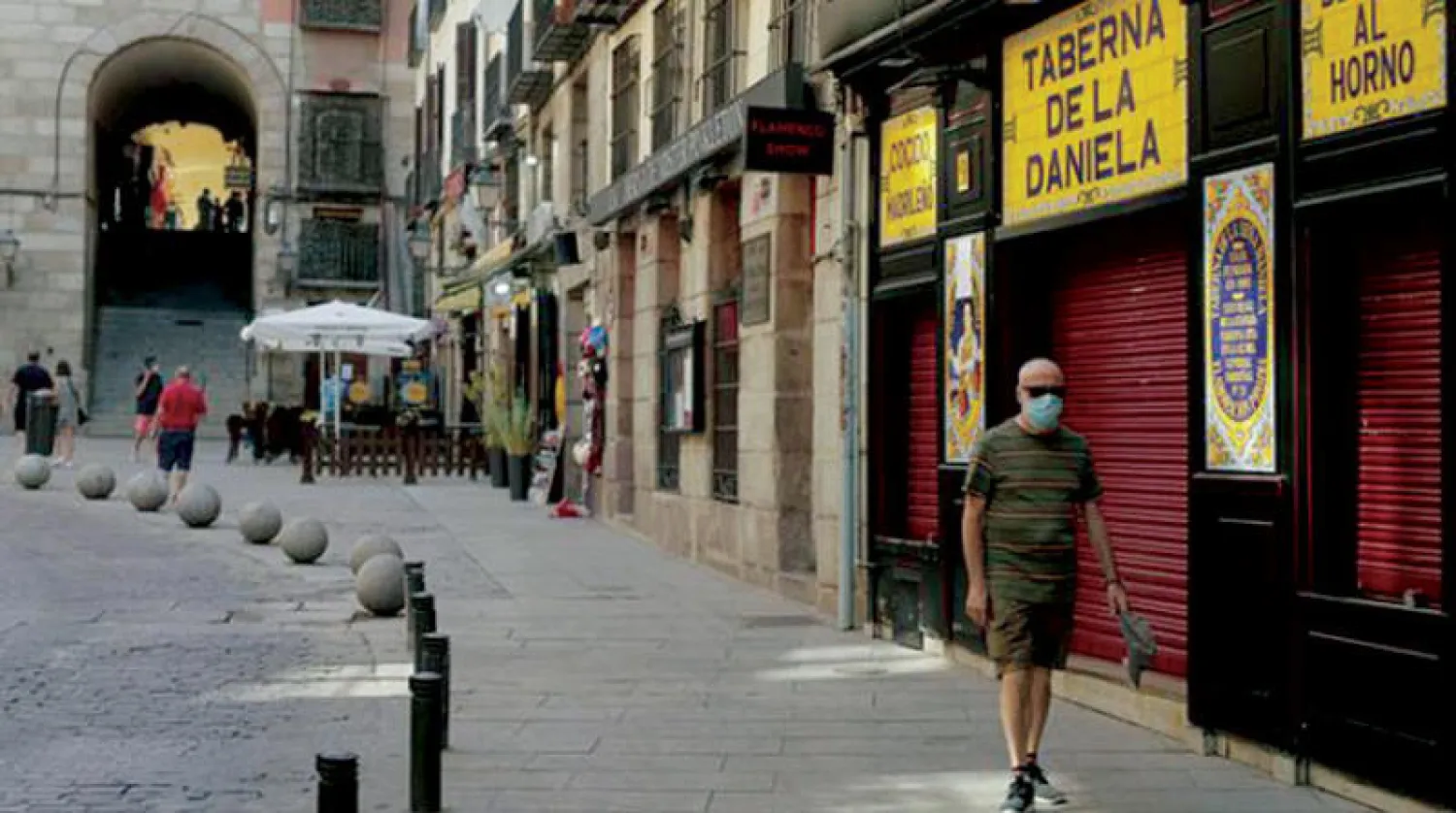 عاد الاقتصاد الإسباني إلى النمو في الربع الثاني بعدما سجل انهيارا غير مسبوق في 2020 (رويترز)