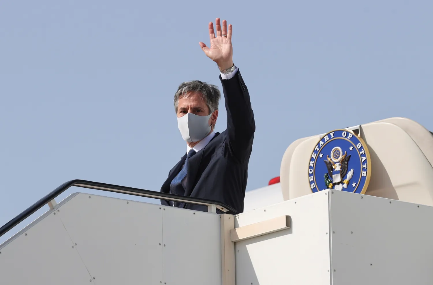 US Secretary of State Antony Blinken boards his plane to depart for his return to the United States from Kuwait International Airport in Kuwait City, Kuwait, July 29, 2021. REUTERS/Jonathan Ernst/Poo