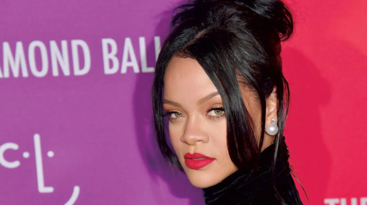 المغنية ورائدة الأعمال ريهانا توازي (أ.ف.ب)