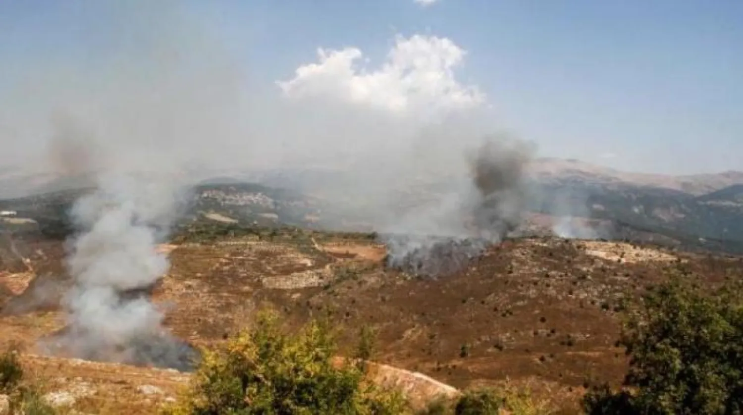 تصاعد الدخان في بلدات بجنوب لبنان جراء قصف إسرائيلي (أرشيفية-أ.ف.ب)
