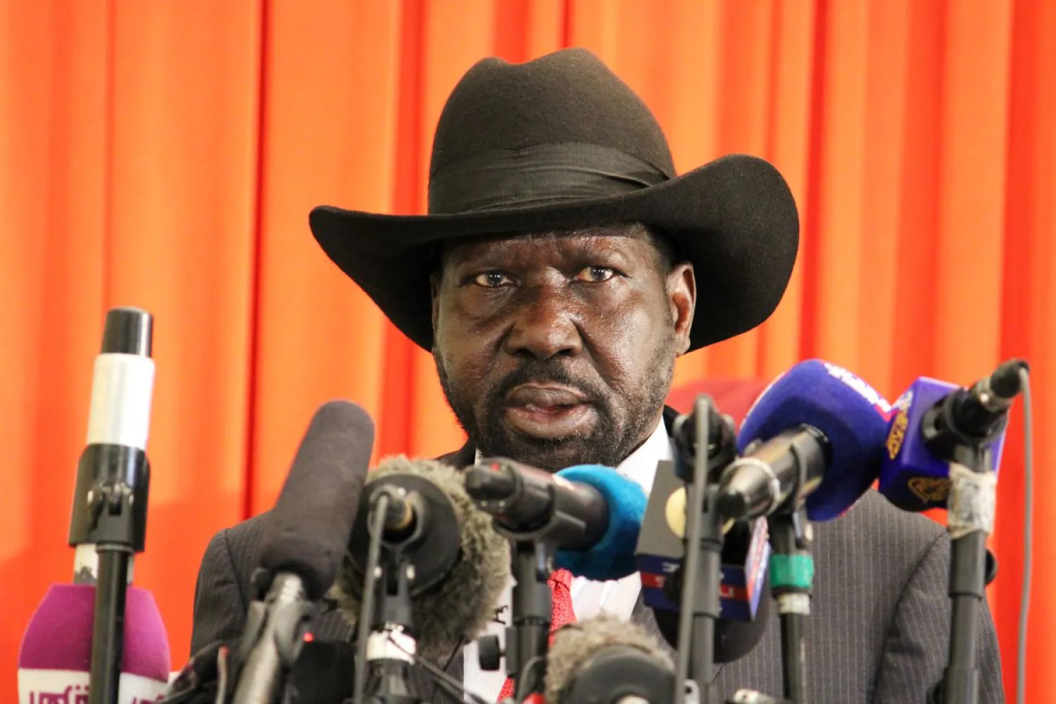 South Sudan's President Salva Kiir delivers a statement to the press after arriving at the Juba international airport, South Sudan, November 8, 2019.REUTERS/Jok Solomun