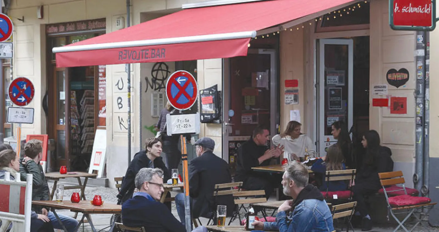 تدهورت معنويات المستثمرين في ألمانيا على خلفية مخاوف من تعثر التعافي الاقتصادي (رويترز)