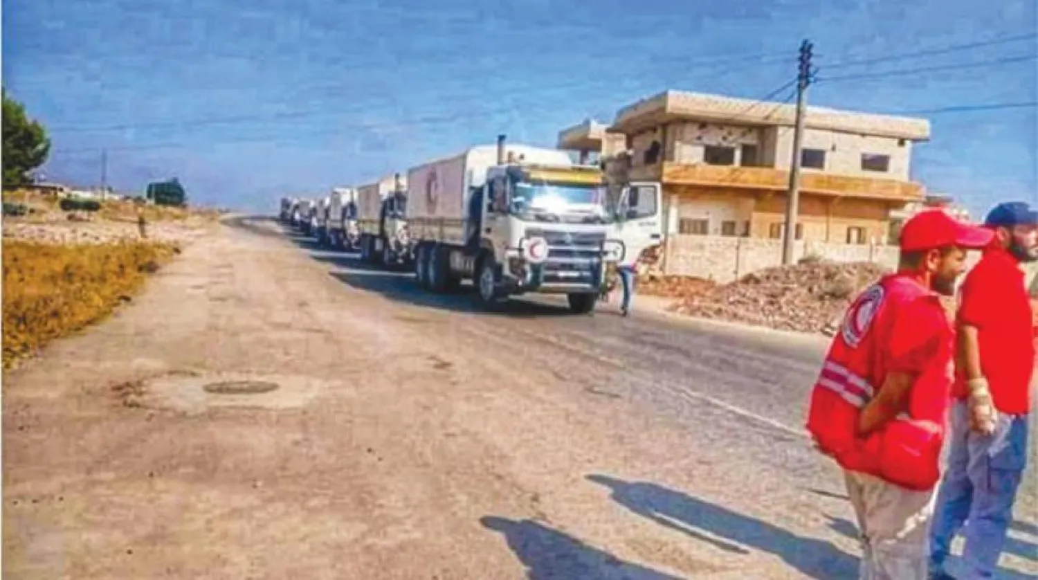 Dera'ya ulaşan bir yardım konvoyunun fotoğrafı (Ahbar Dera)