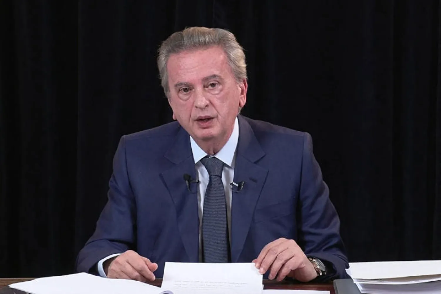 حاكم مصرف لبنان المركزي رياض سلامة (أ.ف.ب)