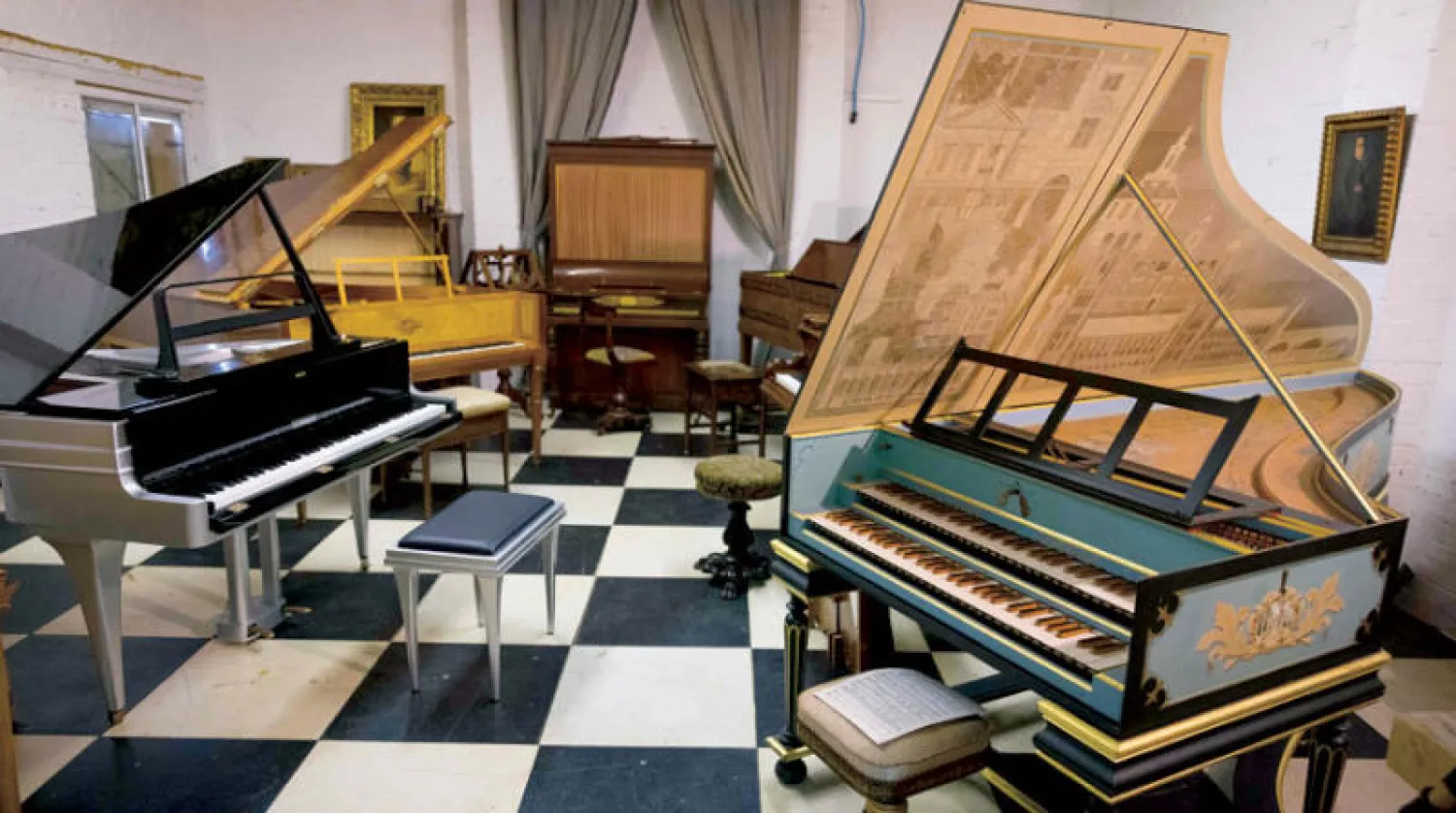 بعضها عزف عليه شوبان وبيتهوفن... مجموعة نادرة من آلات البيانو تعرض للبيع بالمزاد