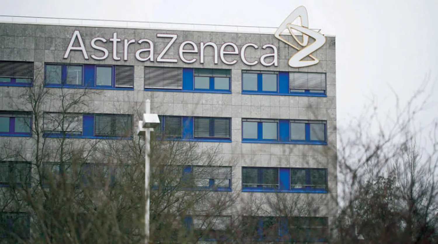 رغم الجائحة شهد العام الماضي صفقات اندماج قياسية (رويترز)