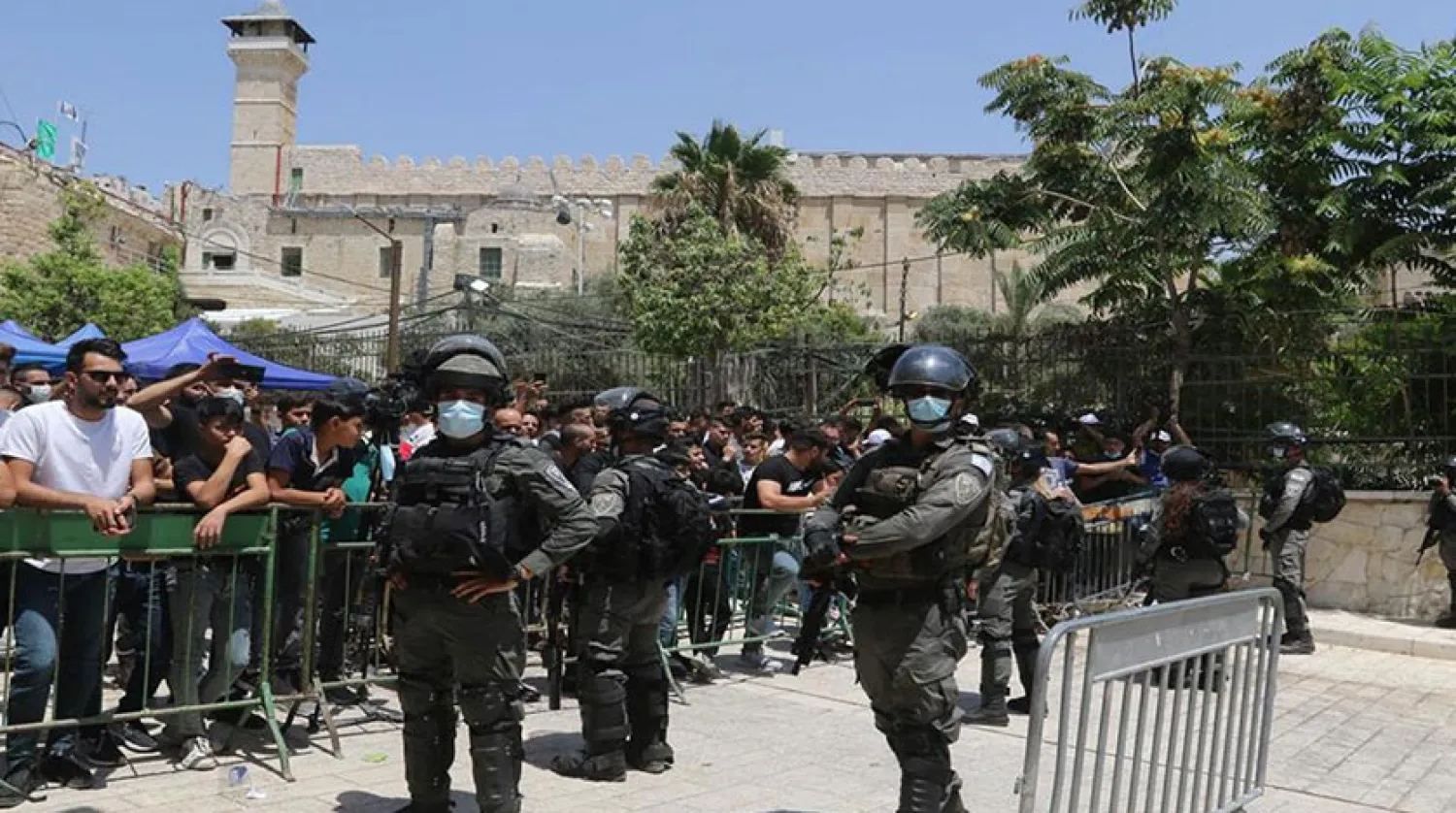 El Halil'deki İbrahim Camii yakınında İsrailli askerler ve Filistinliler arasında çatışma çıktı (Wafa)