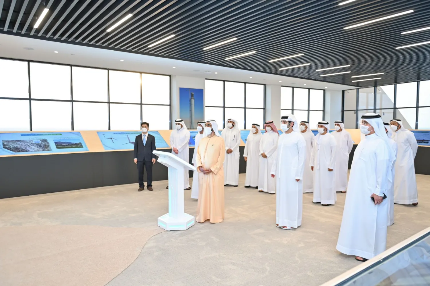 Mohammed bin Rashid inaugurates 300MW first stage of fifth phase of Mohammed bin Rashid Al Maktoum Solar Park - WAM