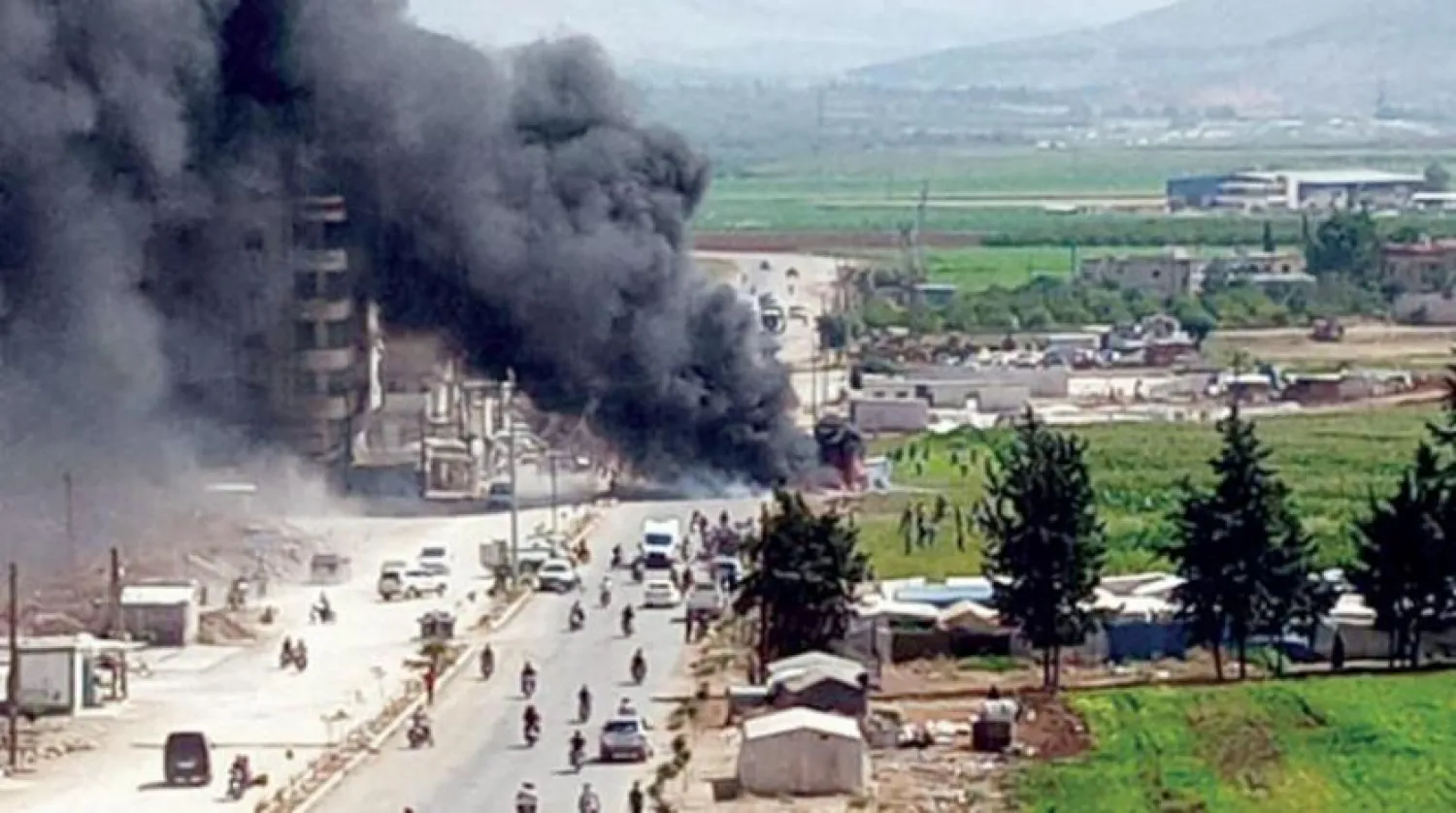 18 Ağustos’ta Afrin’in hedef alınmasının ardından bir benzin istasyonunda meydana gelen patlamaya dair sosyal medya organlarında dolaşan bir fotoğraf