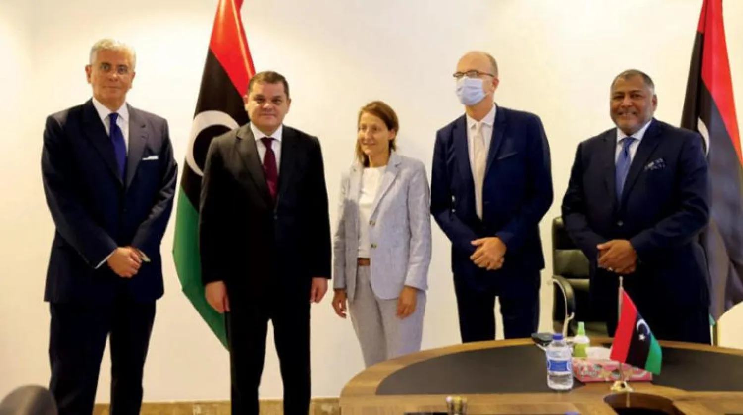 Abdulhamid Dibeybe ve Dünya Bankası heyeti arasında 23 Ağustos’ta Trablus’ta yapılan görüşme (Libya Başbakanlık Ofisi)