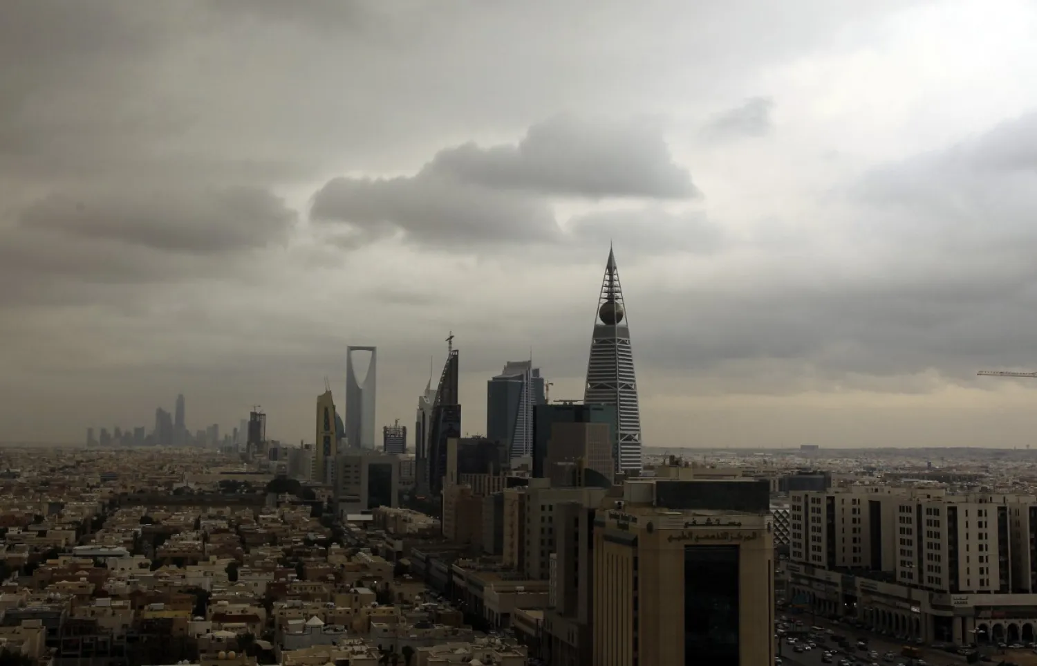 Clouds move over the Riyadh skyline November 17, 2013. Picture taken November 17, 2013. REUTERS/Faisal Al Nasser