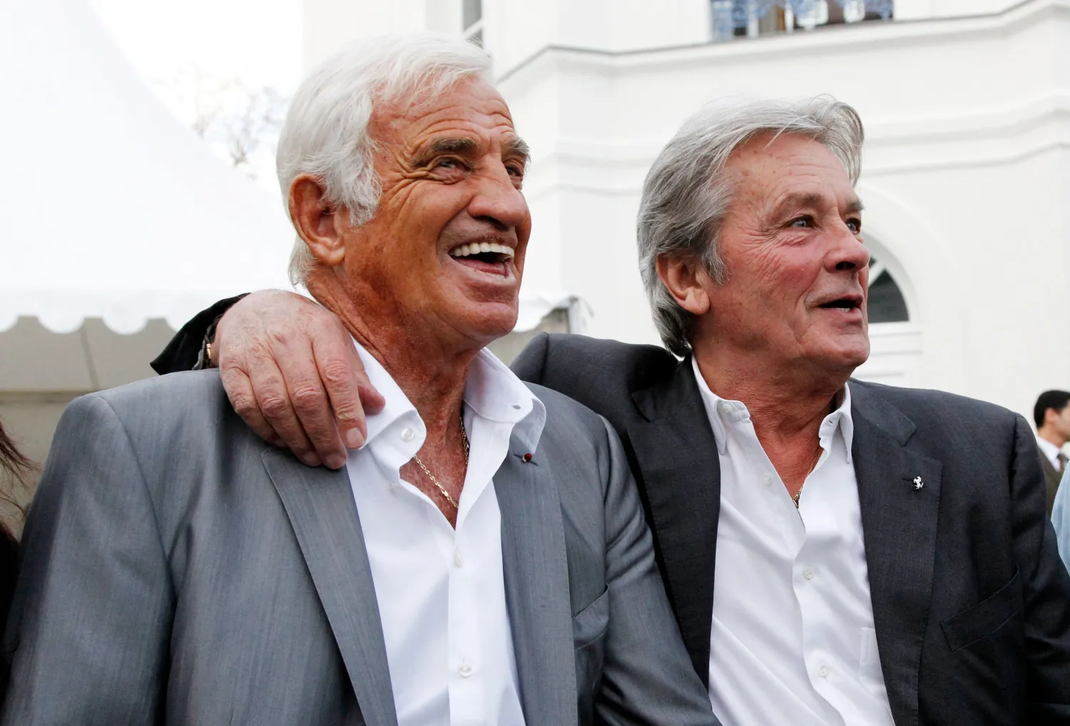 French actors Jean-Paul Belmondo (L) and Alain Delon (R) attend the inauguration of Paul Belmondo museum dedicated to the work of Jean-Paul Belmondo's father, in Boulogne-Billancourt, outside Paris, France, Sept. 14, 2010. (AFP File Photo)
