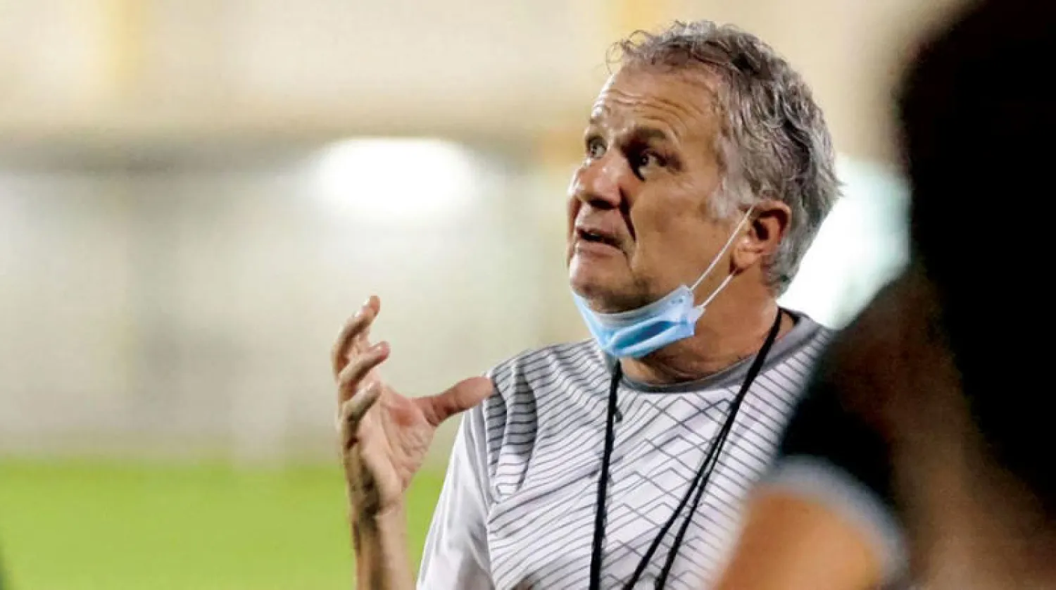 زوران في محاضرة فنية للاعبيه (الشرق الأوسط)